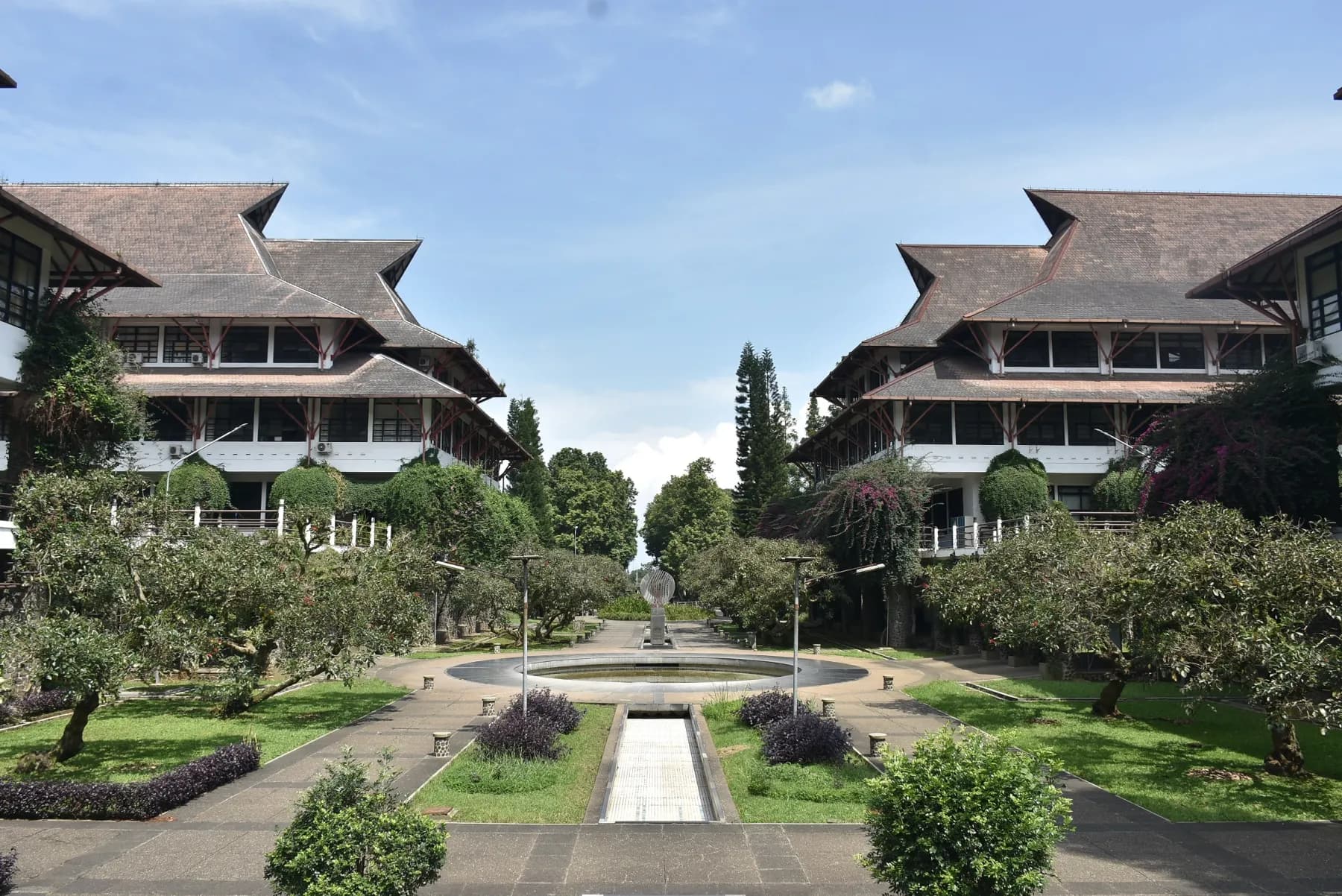 Aula Barat, Institut Teknologi Bandung